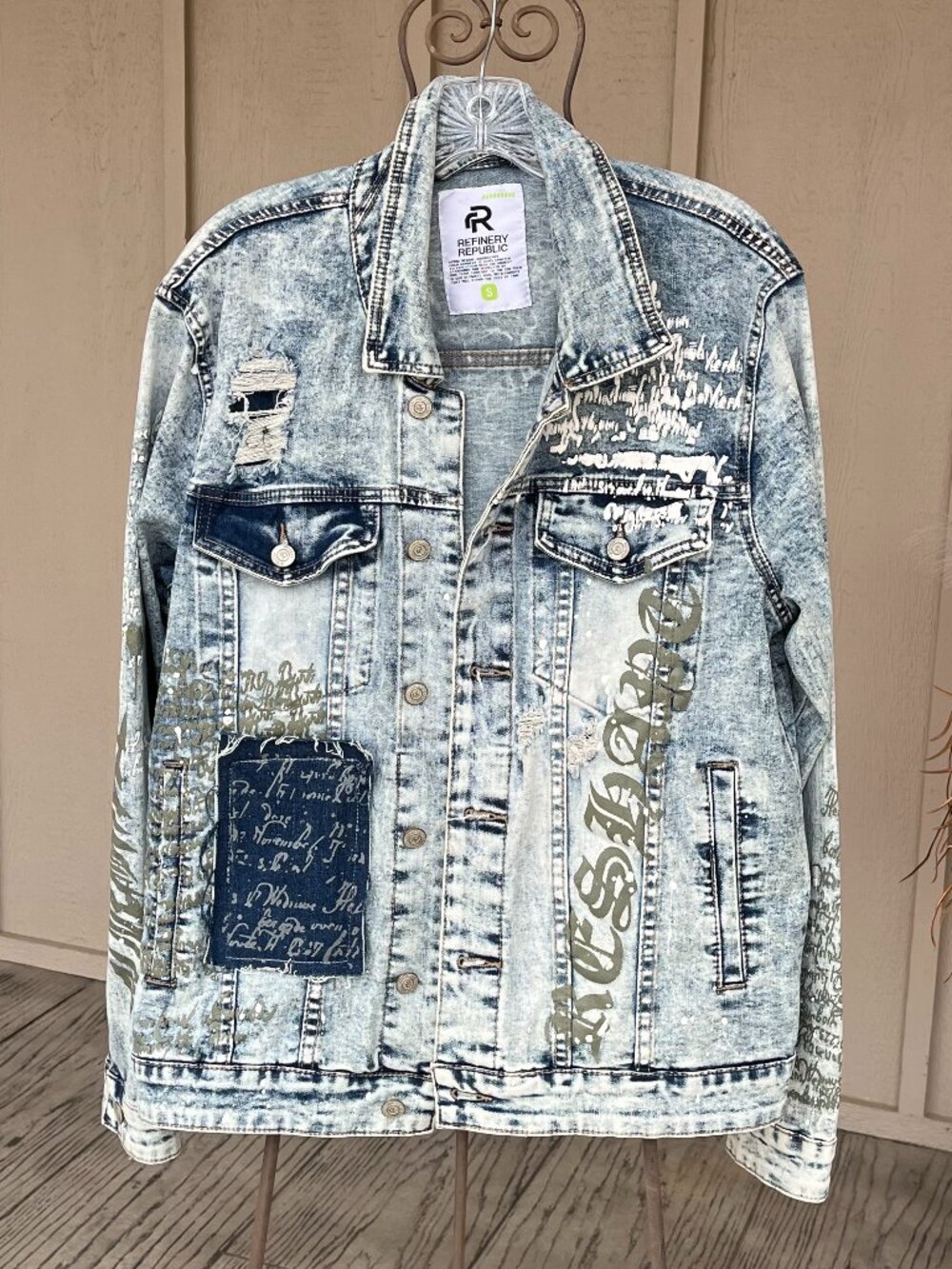 Refinery Republic Jacket Blue Denim Distressed Acid Wash Graffiti Graphics S